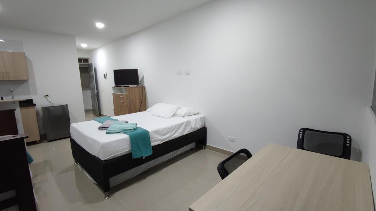 Sirius Apartahoteles Pensión *